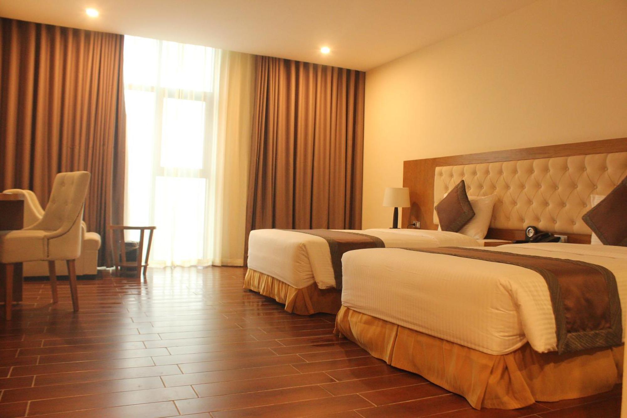 Muong Thanh Cua Dong Hotel Vinh Exterior foto